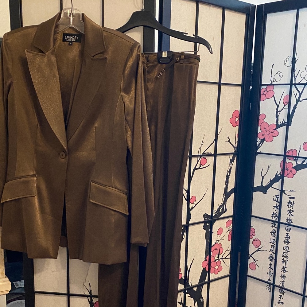 Laundry by Shelli Segal Elegant Brown Suit Set